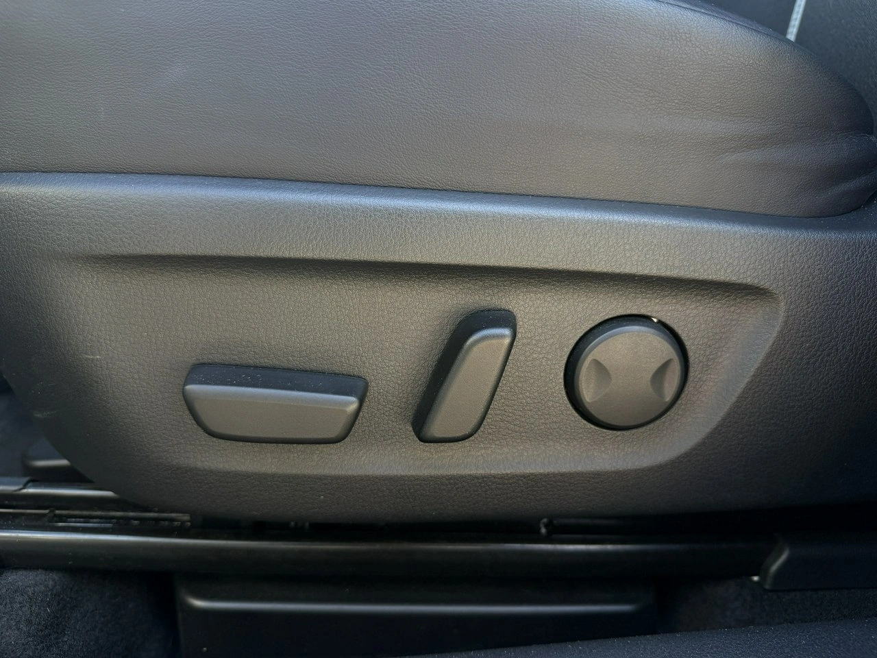 Mazda MX-30 - Zdjęcie 10