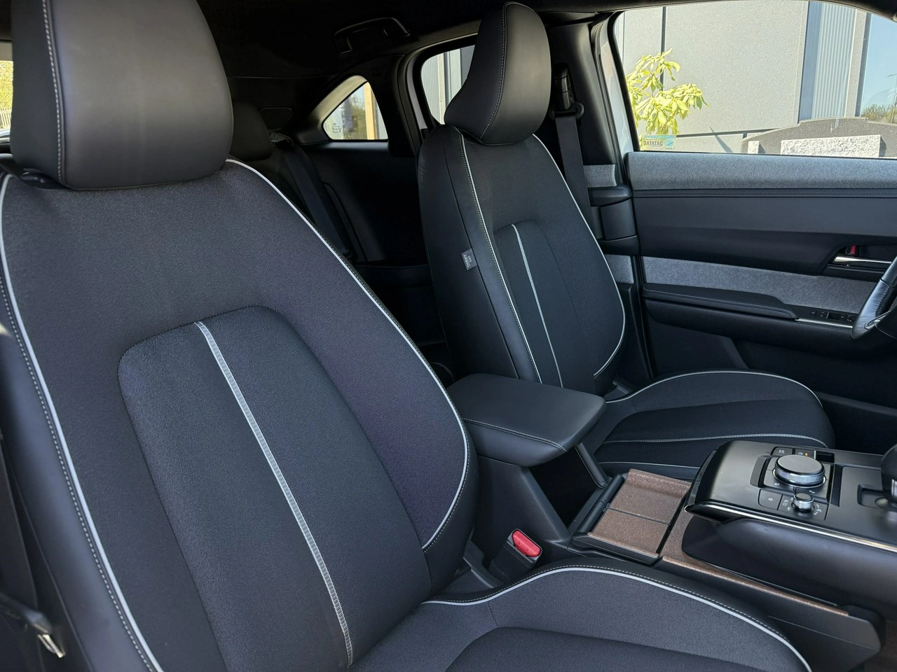 Mazda MX-30 - Zdjęcie 11