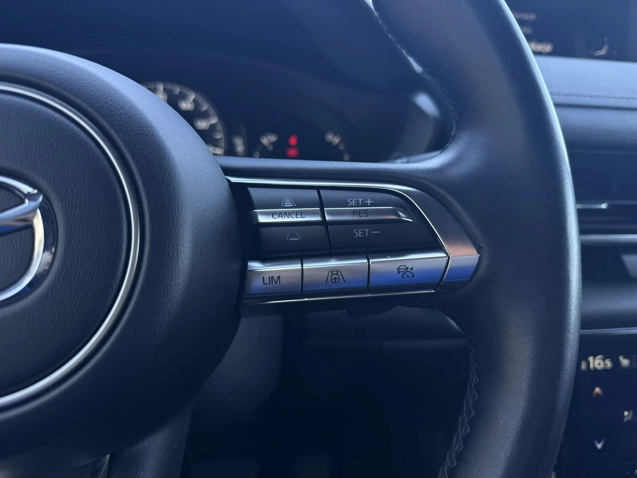 Mazda MX-30 - Zdjęcie 15