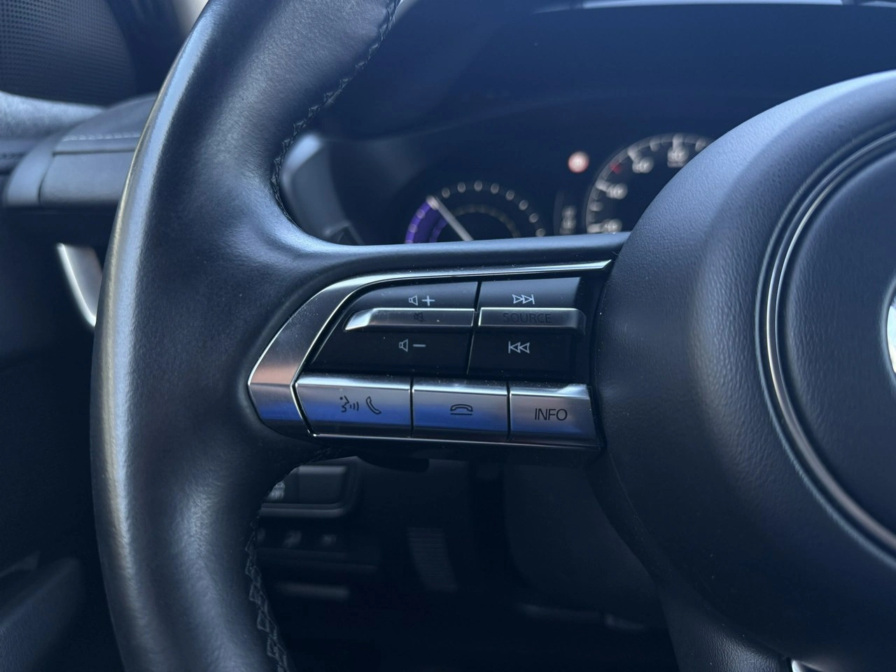 Mazda MX-30 - Zdjęcie 16