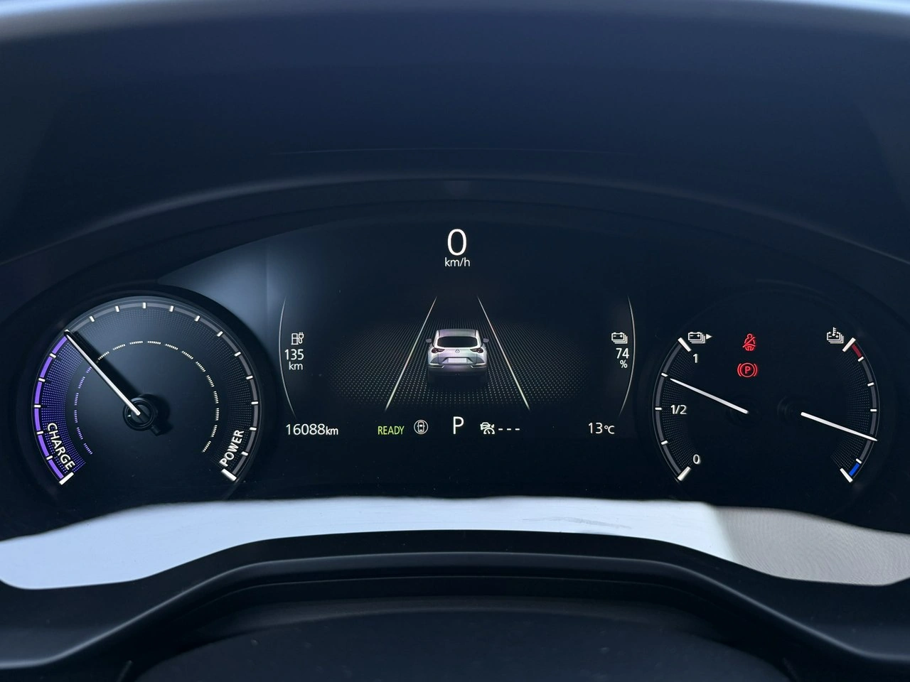 Mazda MX-30 - Zdjęcie 19