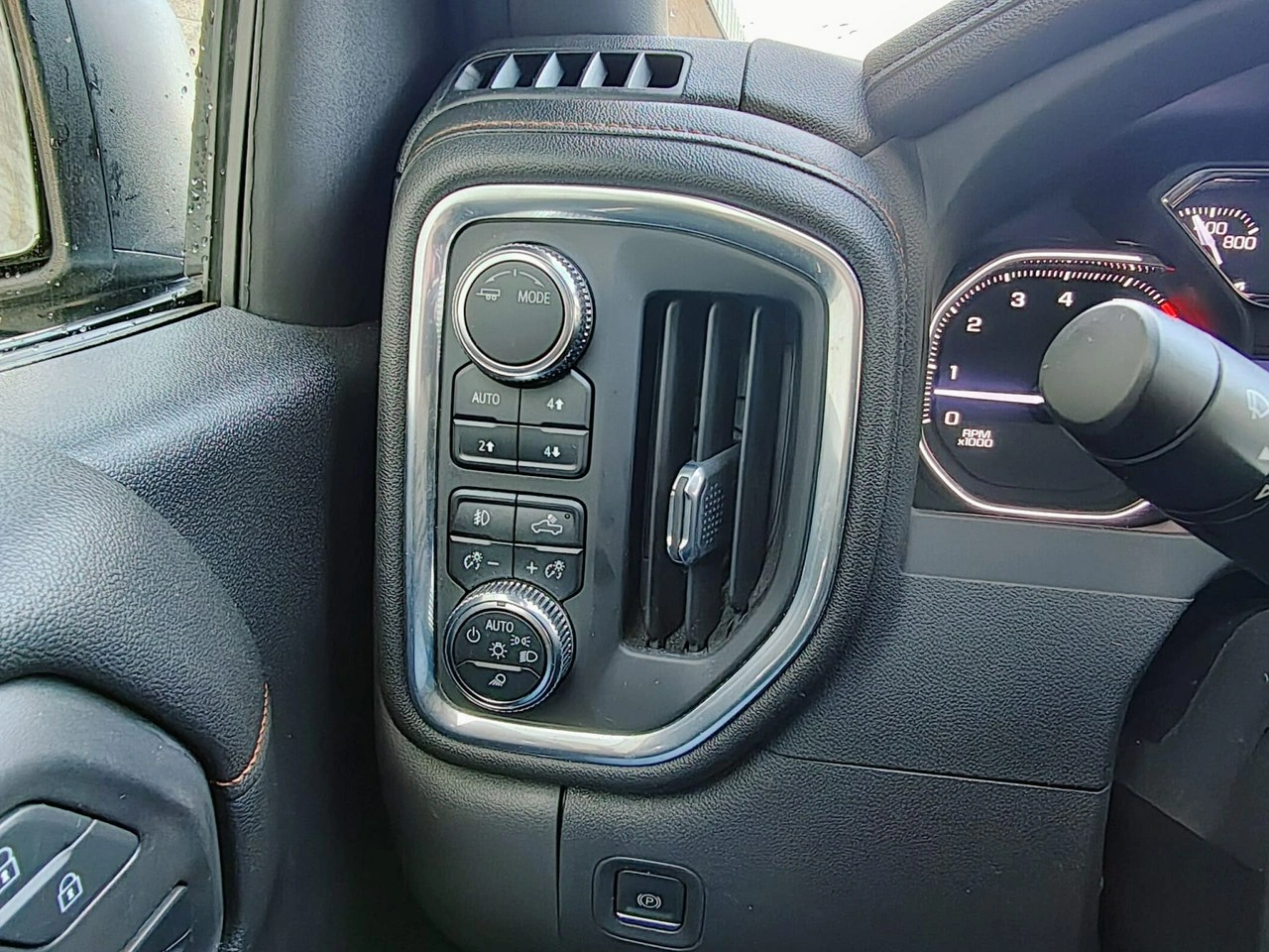 GMC Sierra - Zdjęcie 18