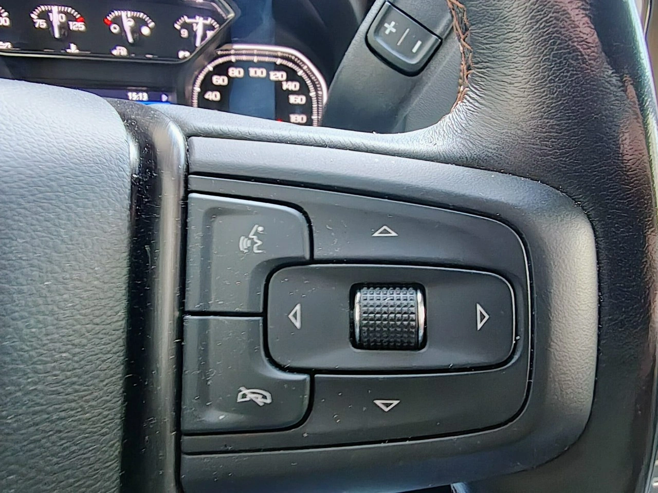 GMC Sierra - Zdjęcie 21