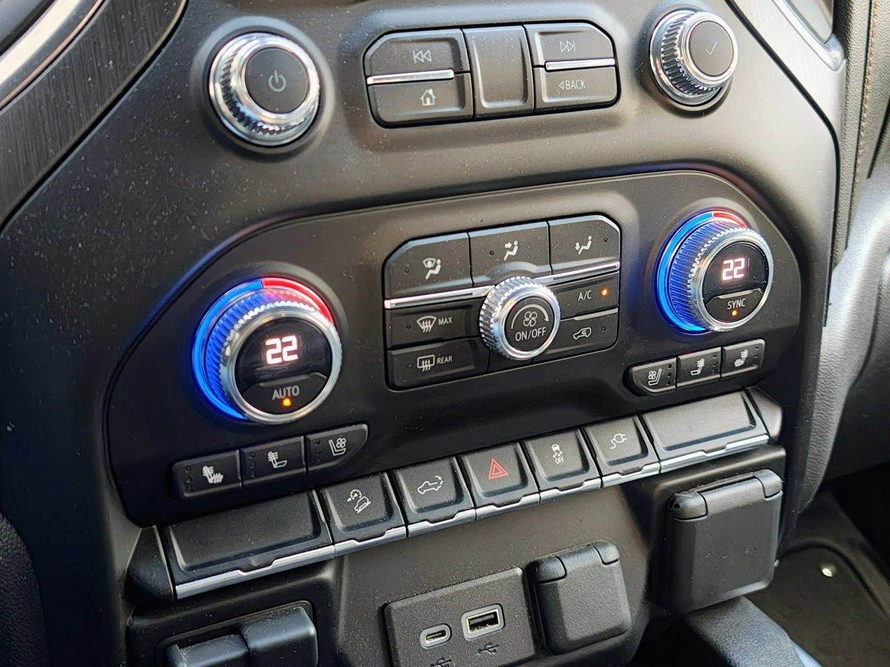 GMC Sierra - Zdjęcie 22