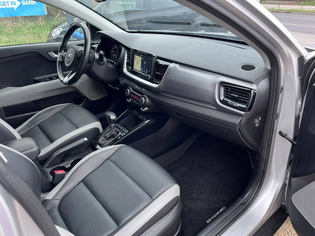 Kia Stonic - Zdjęcie 22