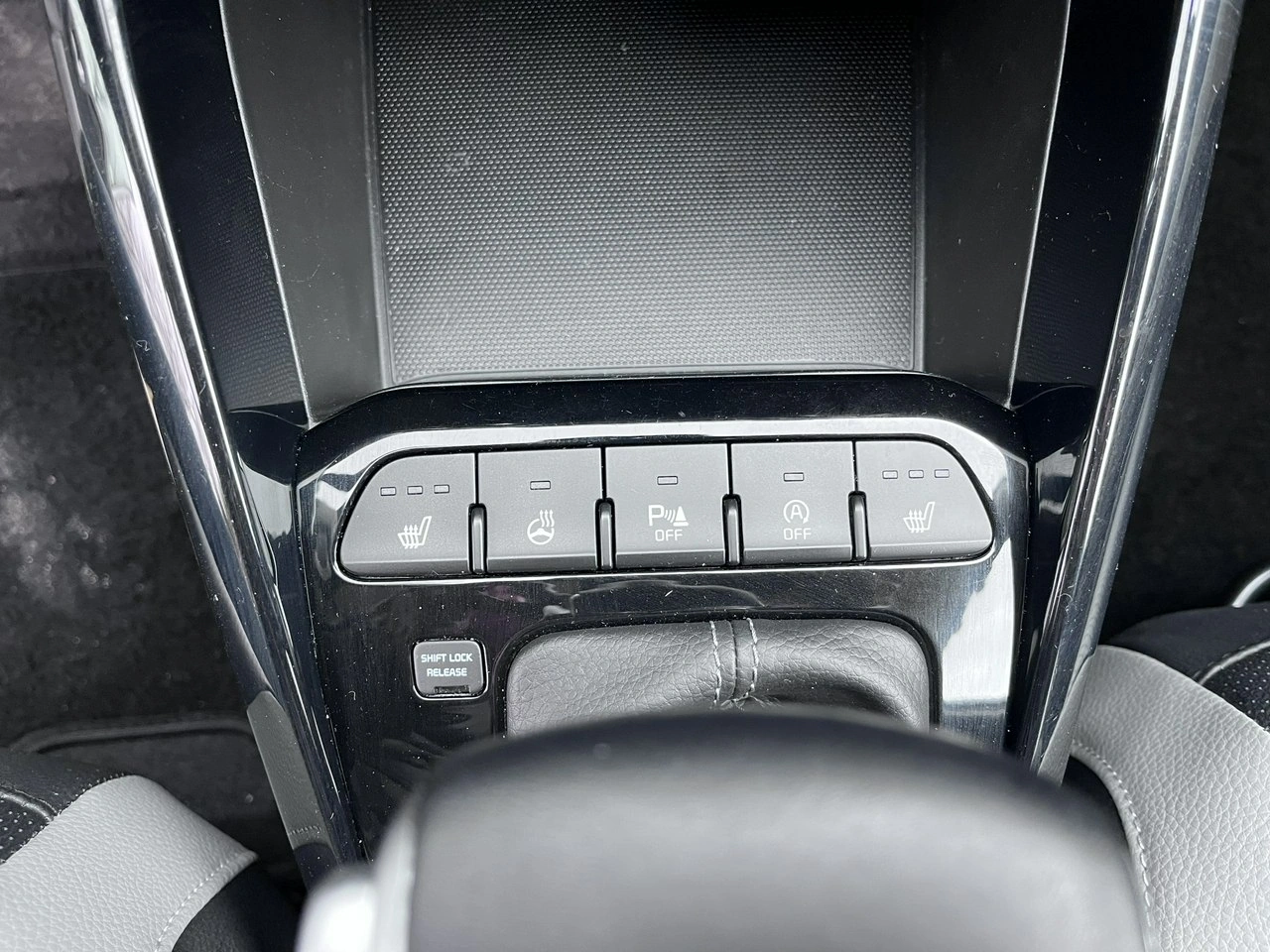 Kia Stonic - Zdjęcie 33