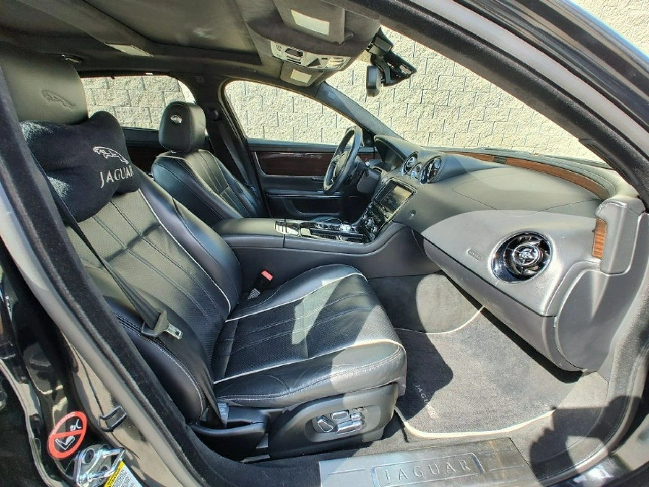 Jaguar XJ - Zdjęcie 12