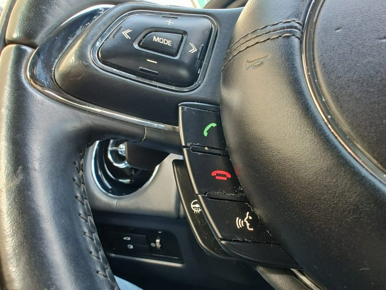 Jaguar XJ - Zdjęcie 19