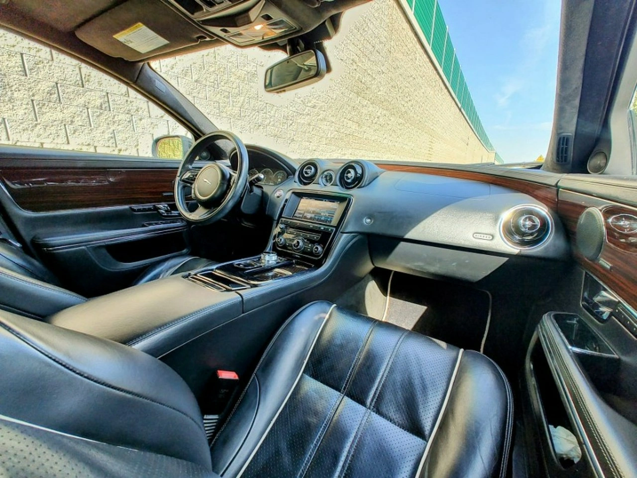 Jaguar XJ - Zdjęcie 8