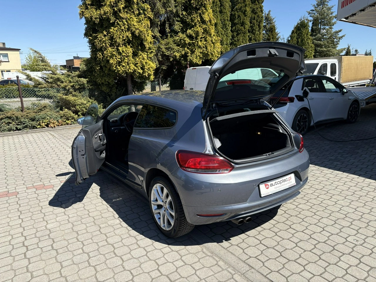 Volkswagen Scirocco - Zdjęcie 27