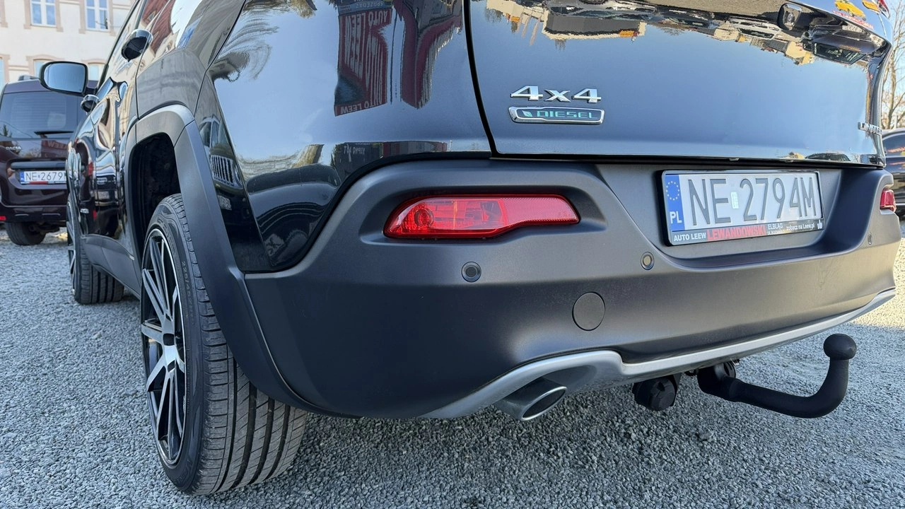 Jeep Cherokee - Zdjęcie 14