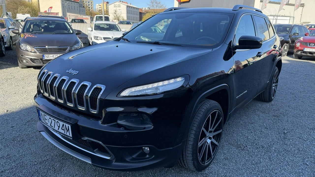 Jeep Cherokee - Zdjęcie 17