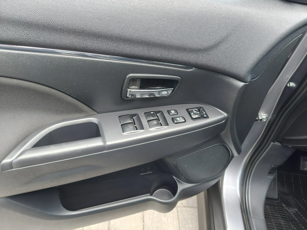 Mitsubishi ASX - Zdjęcie 17