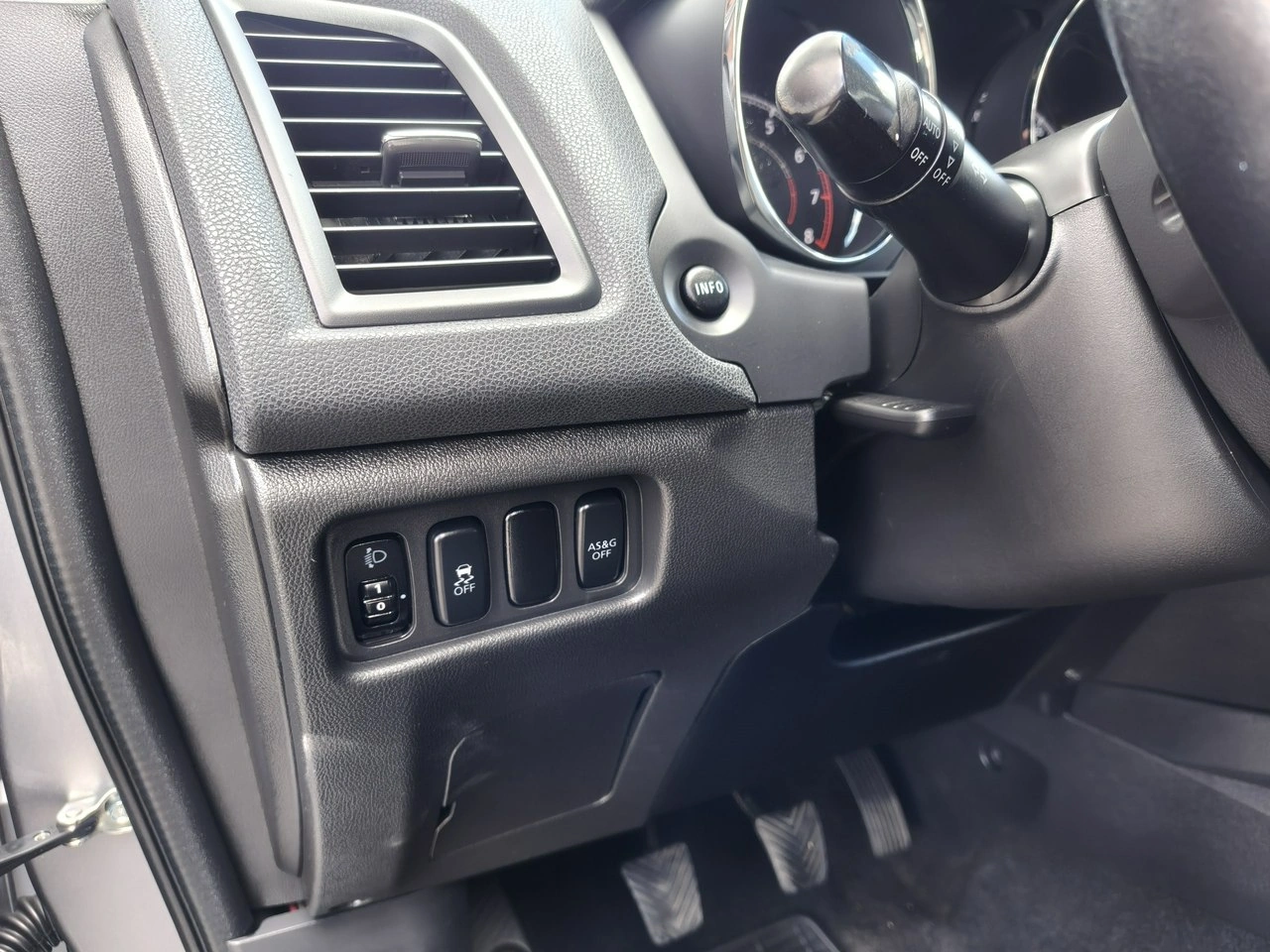 Mitsubishi ASX - Zdjęcie 14