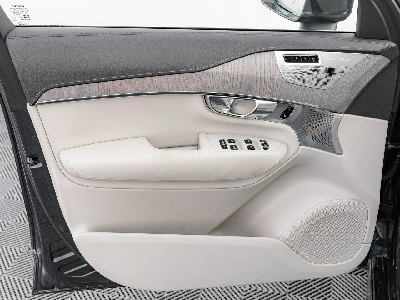 Volvo XC 90 - Zdjęcie 10