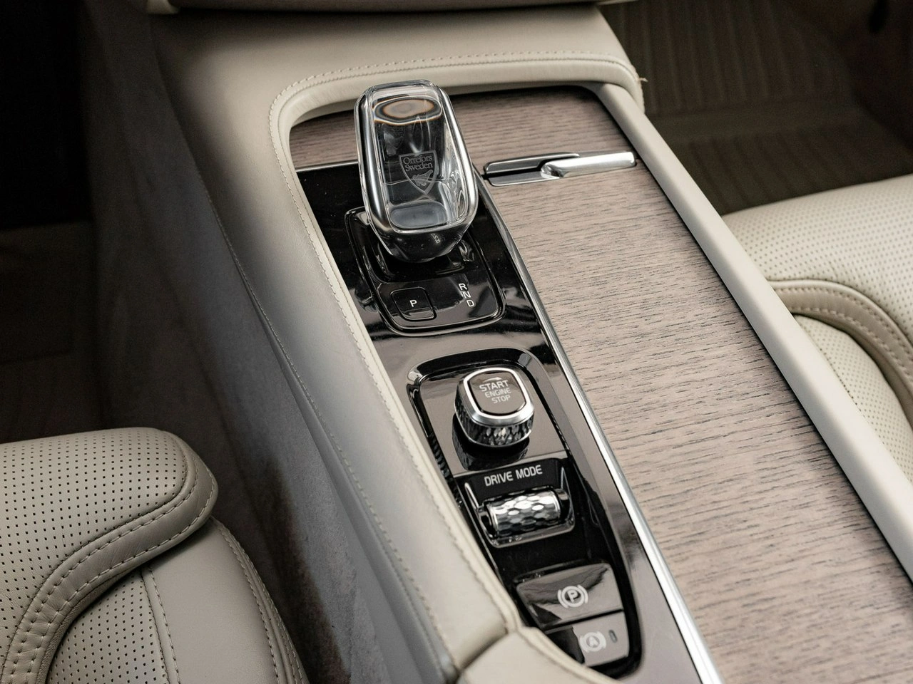 Volvo XC 90 - Zdjęcie 16