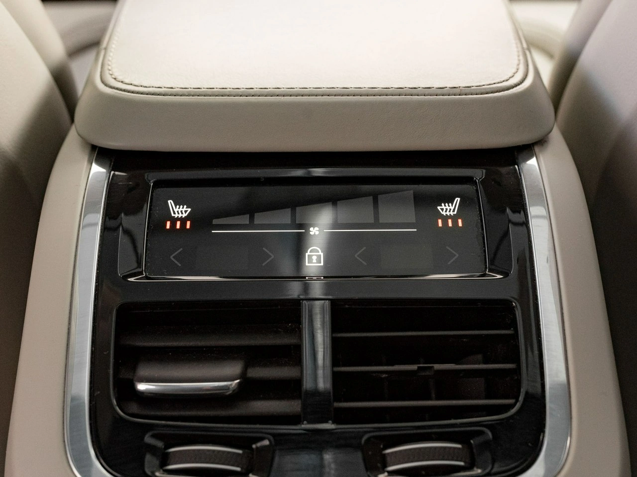 Volvo XC 90 - Zdjęcie 22