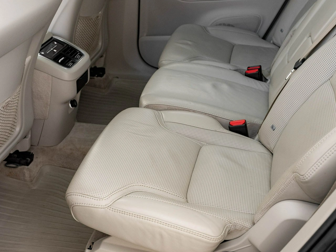 Volvo XC 90 - Zdjęcie 23