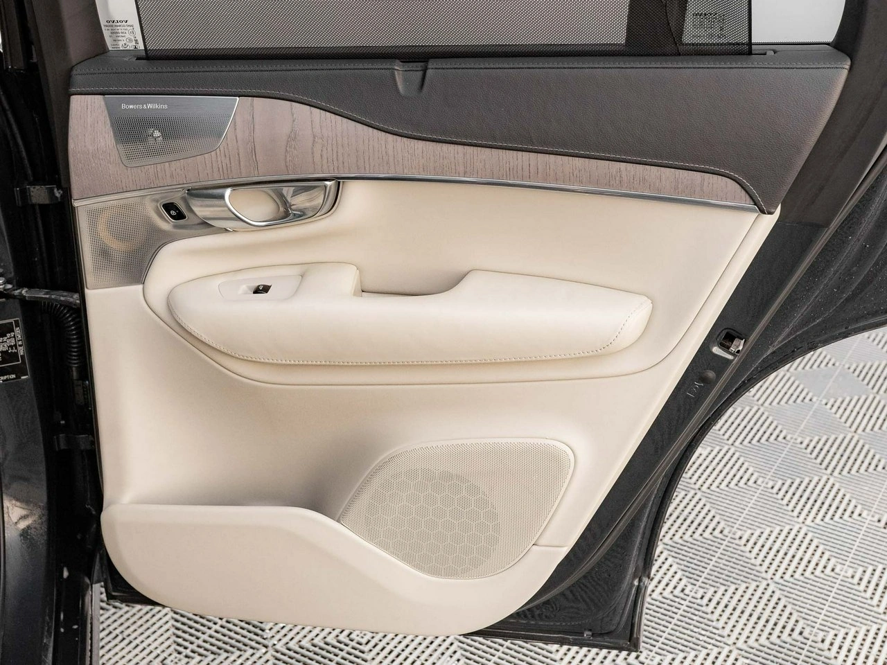 Volvo XC 90 - Zdjęcie 27