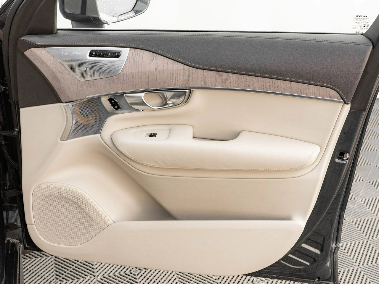 Volvo XC 90 - Zdjęcie 29