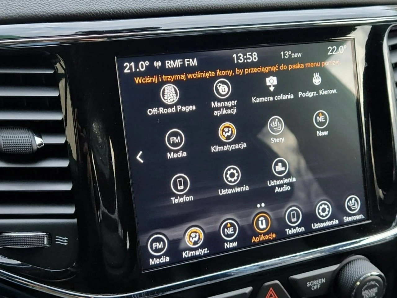 Jeep Grand Cherokee - Zdjęcie 17