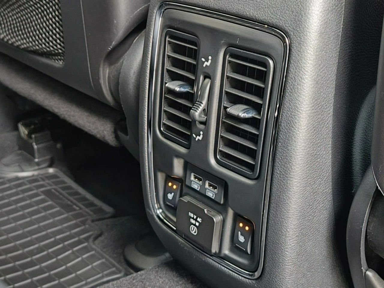 Jeep Grand Cherokee - Zdjęcie 23