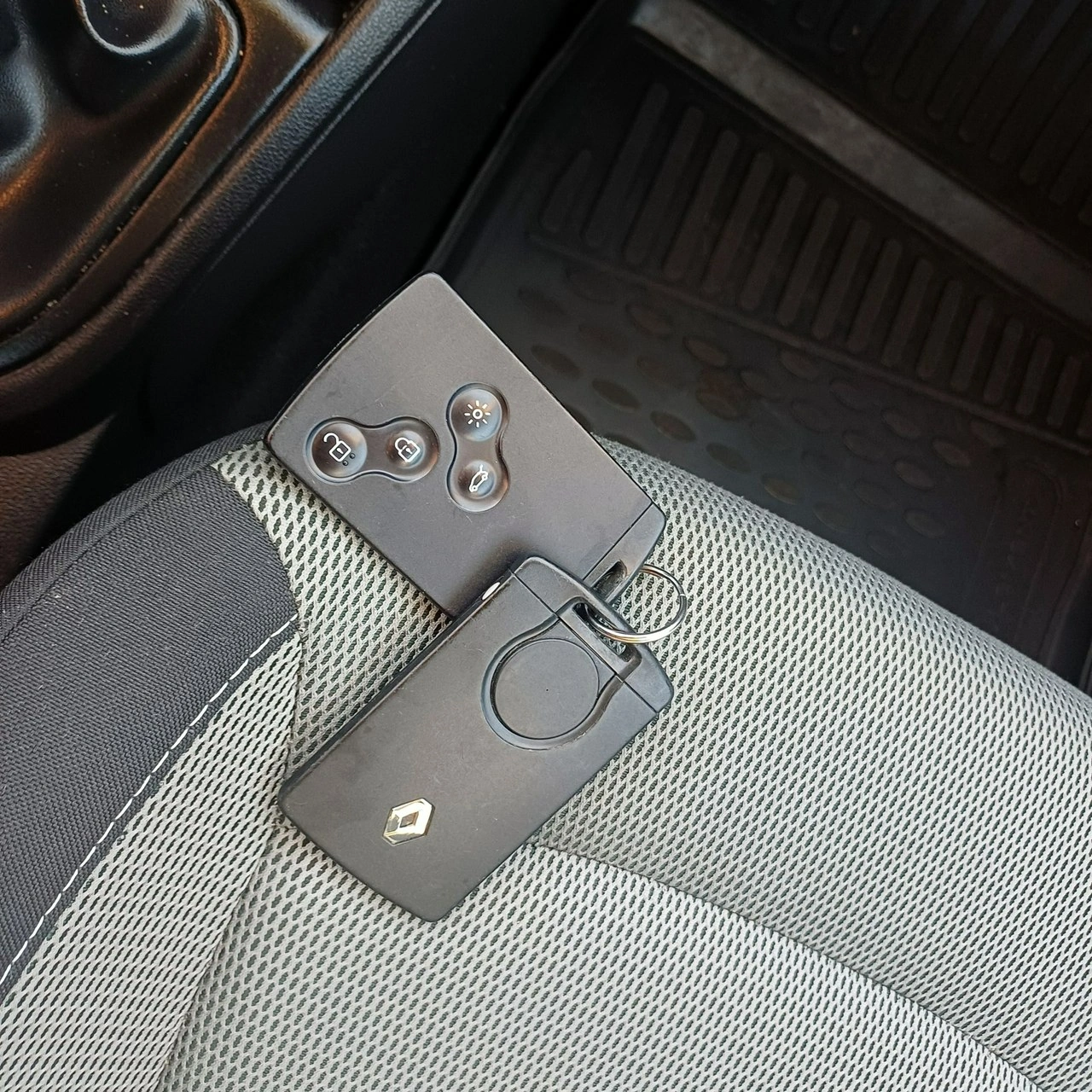 Renault Captur - Zdjęcie 26