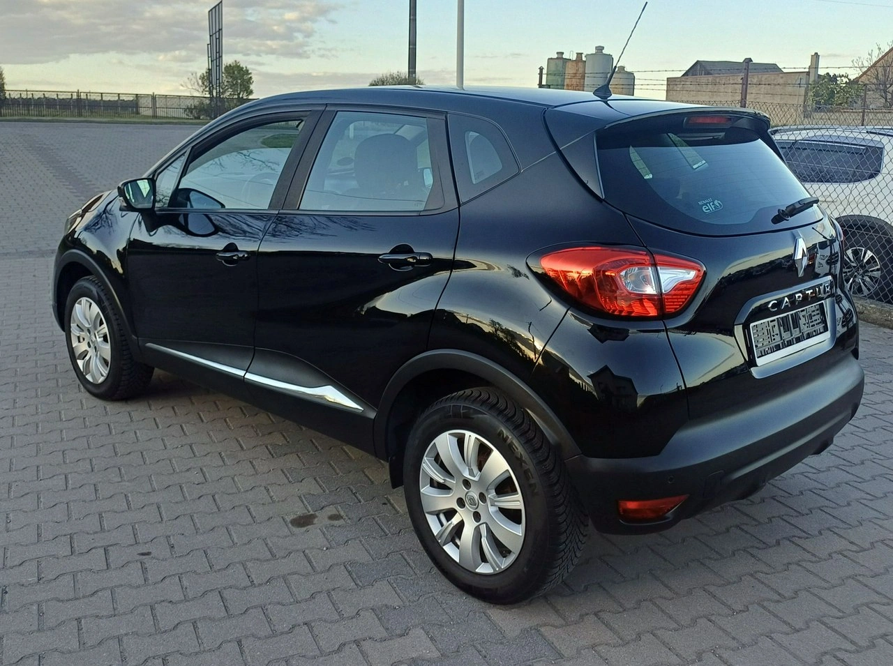 Renault Captur - Zdjęcie 3
