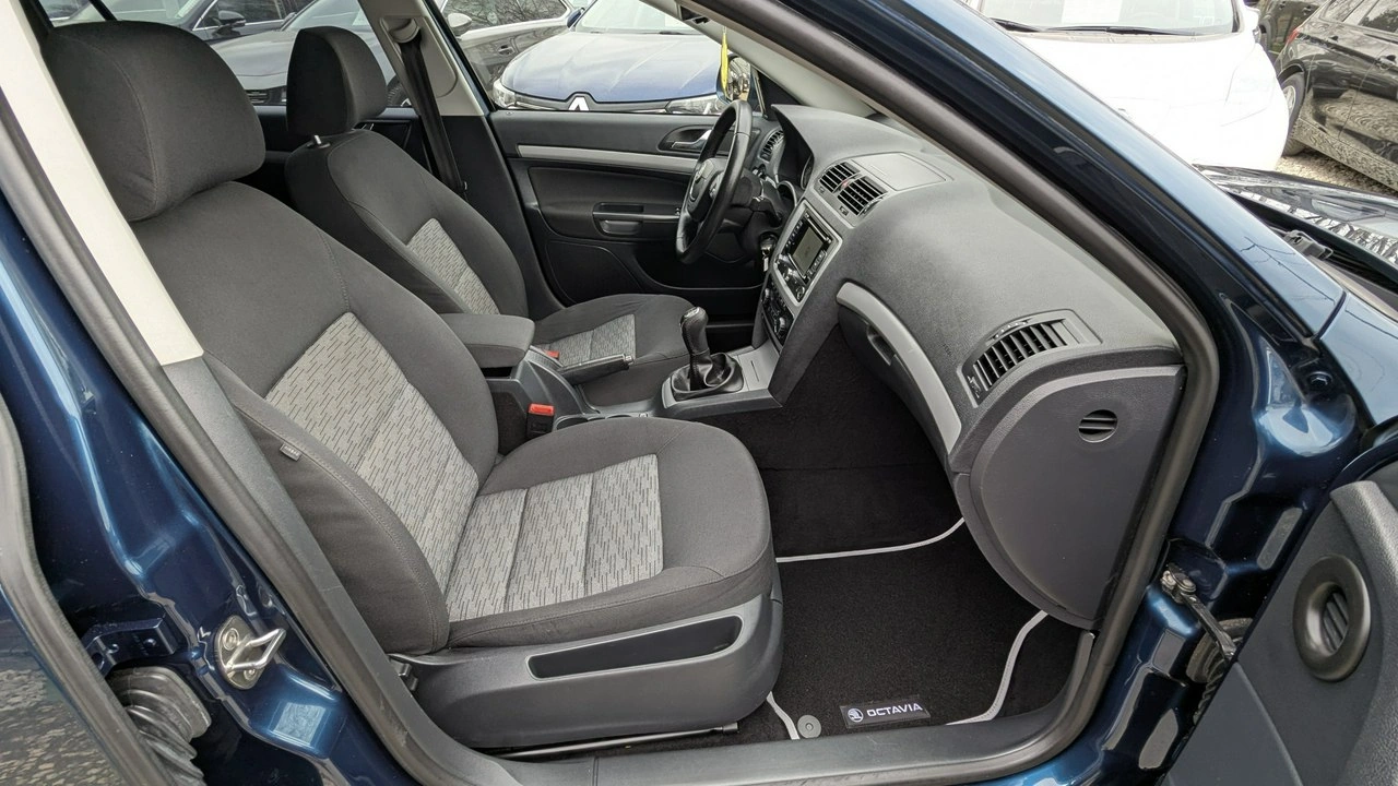 Skoda Octavia - Zdjęcie 17
