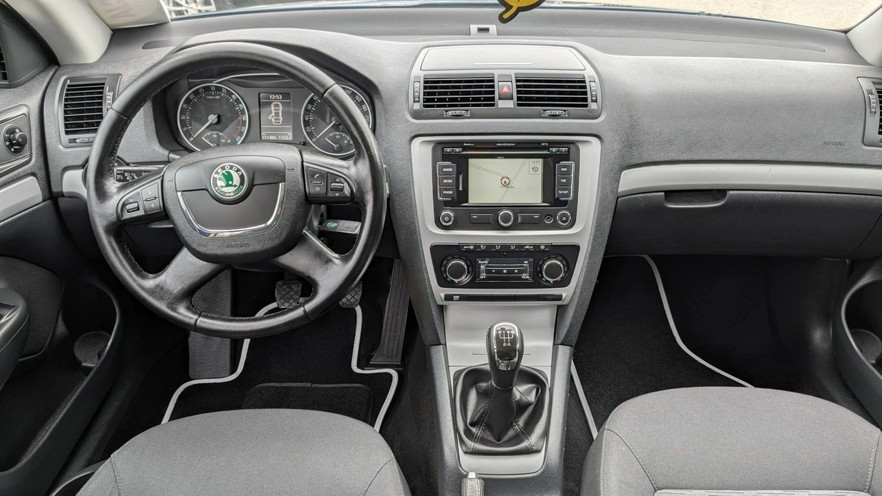 Skoda Octavia - Zdjęcie 23