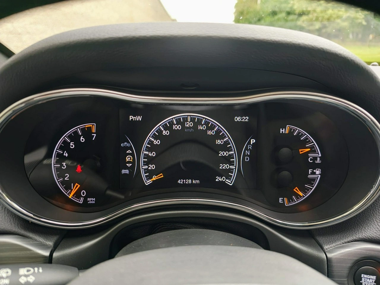 Jeep Grand Cherokee - Zdjęcie 25