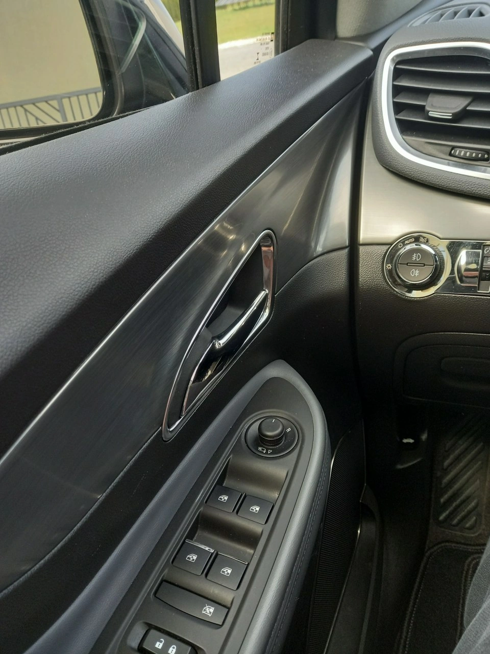 Opel Mokka - Zdjęcie 34