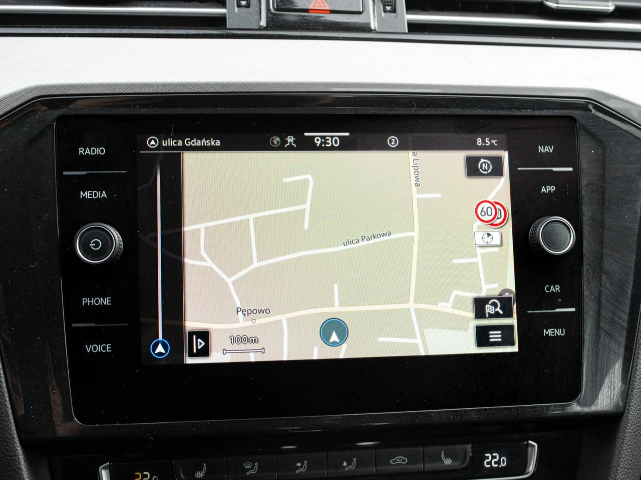 Volkswagen Passat - Zdjęcie 18