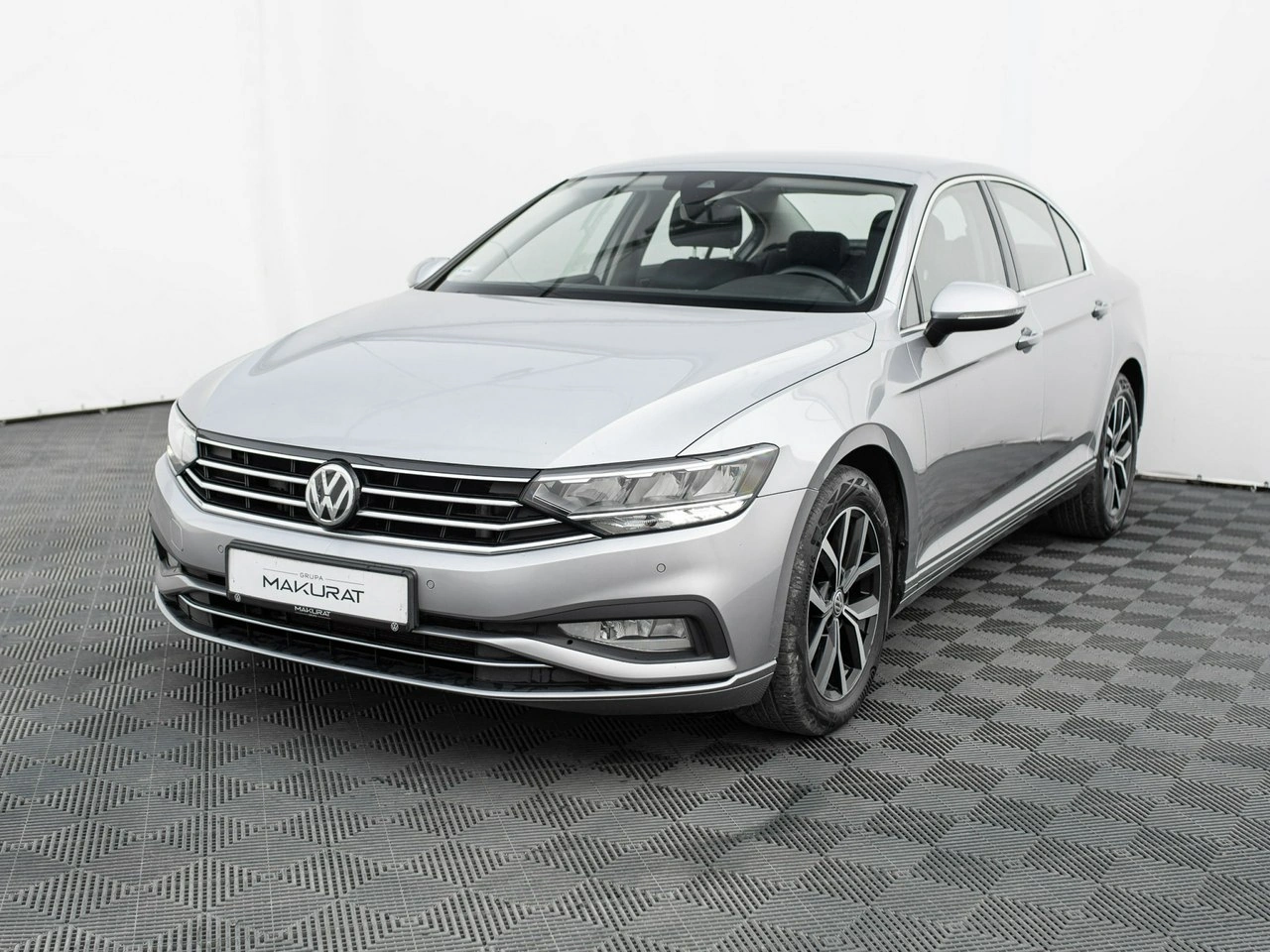 Volkswagen Passat - Zdjęcie 1