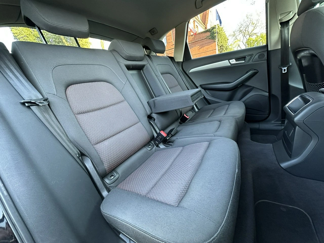 Audi Q5 - Zdjęcie 9