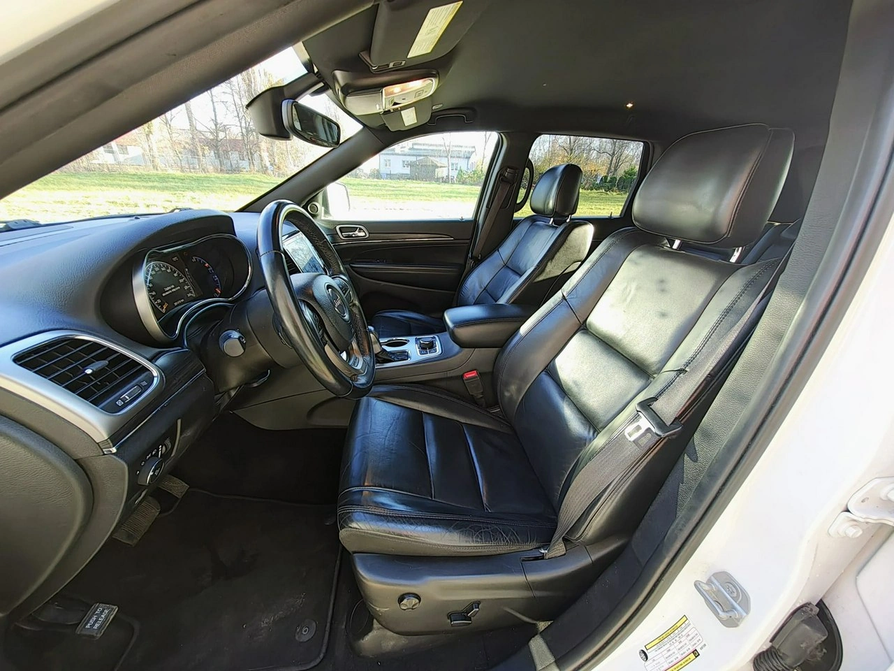 Jeep Grand Cherokee - Zdjęcie 15