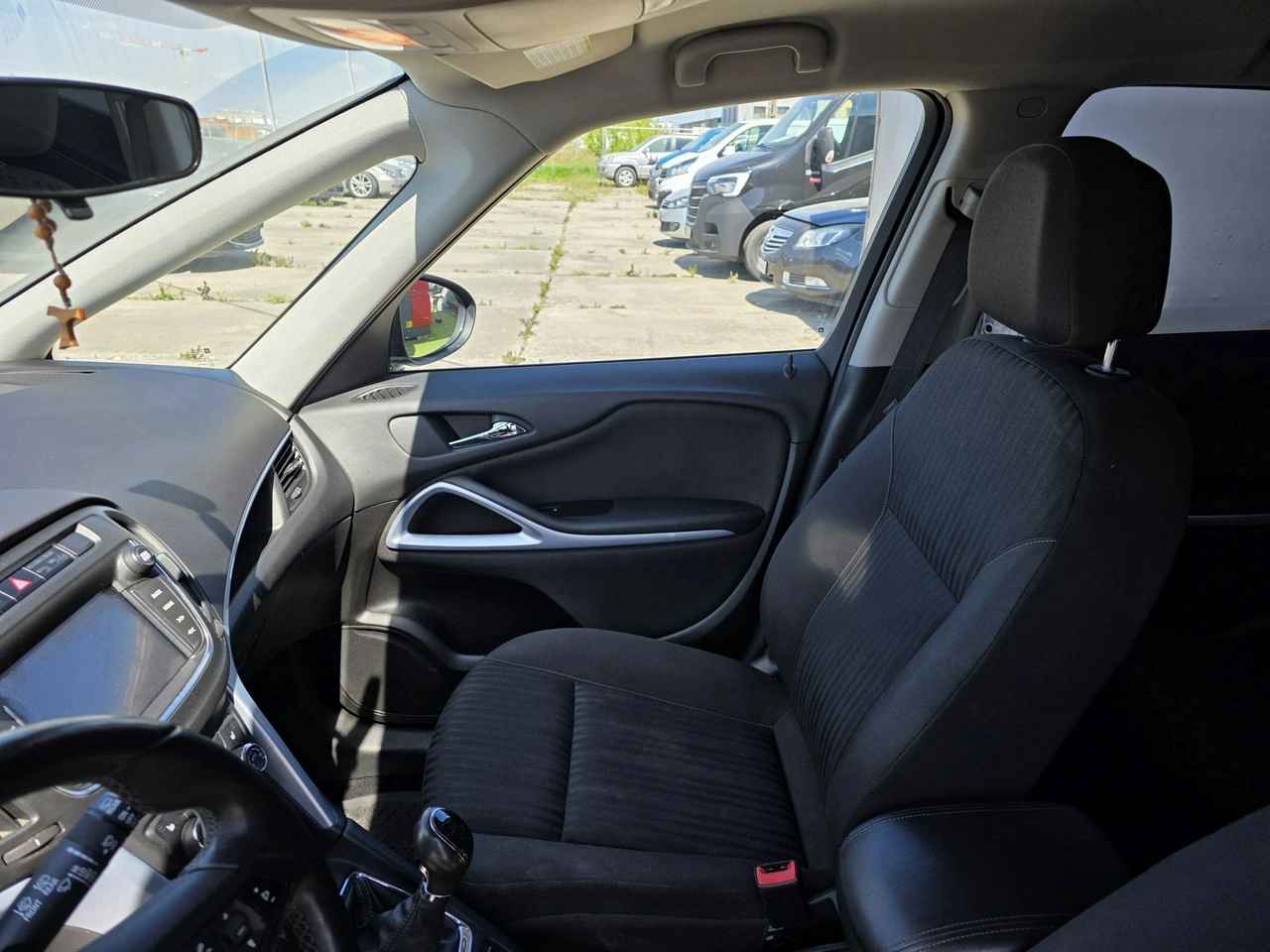 Opel Zafira - Zdjęcie 10