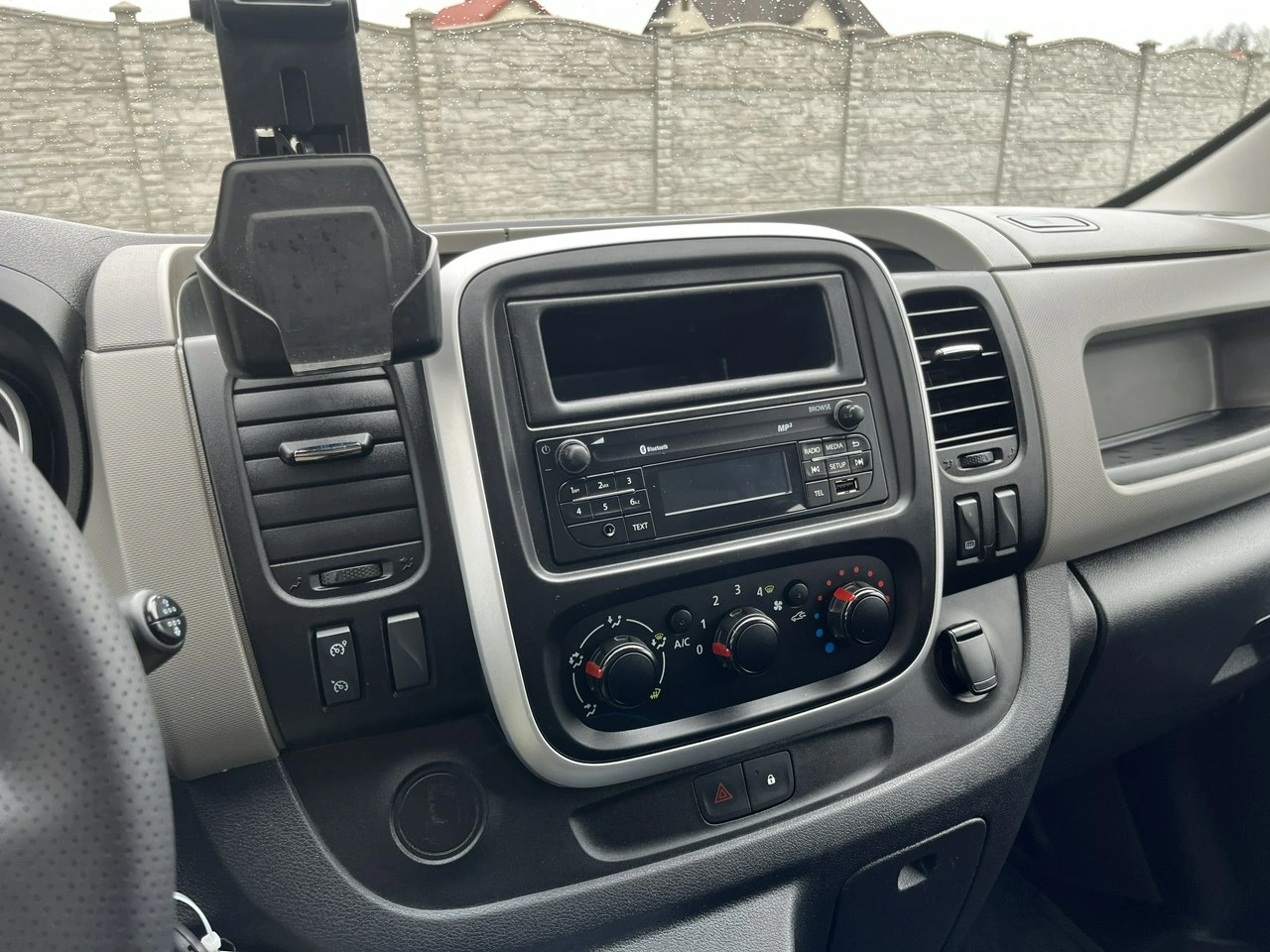 Renault Trafic - Zdjęcie 21