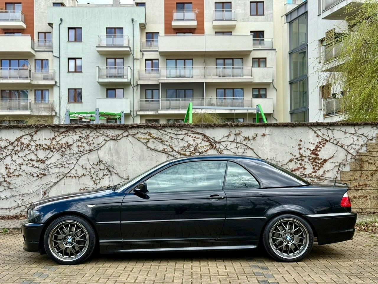 BMW 330 - Zdjęcie 2