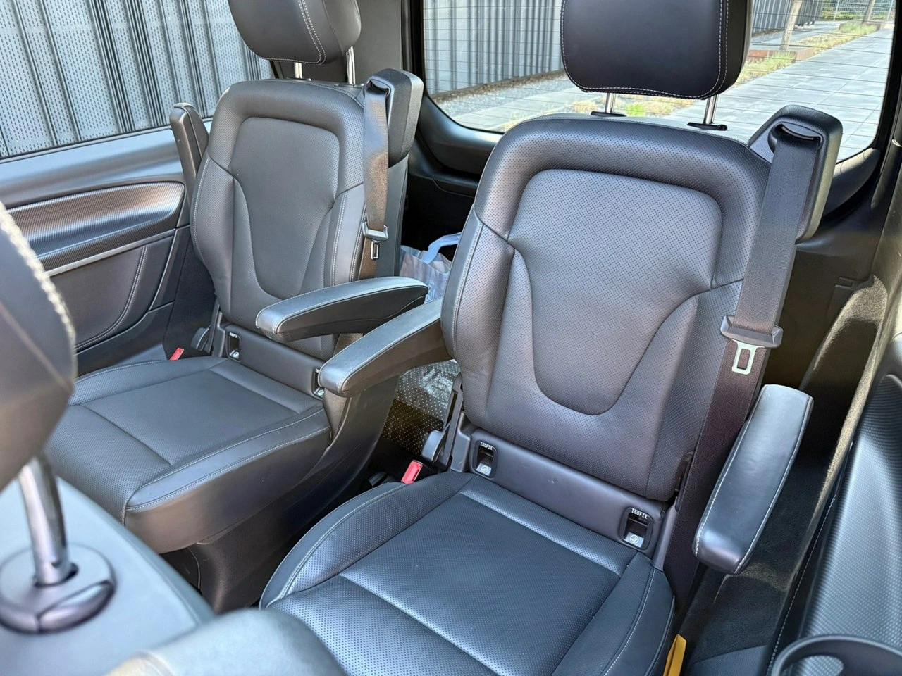 Mercedes V 300 - Zdjęcie 32