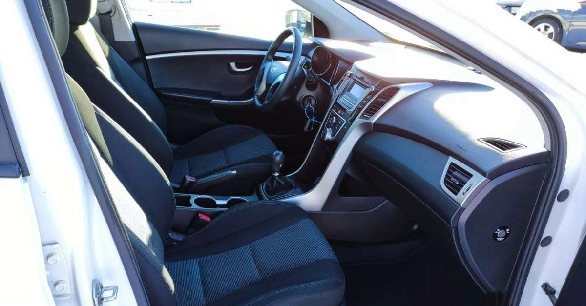 Hyundai i30 - Zdjęcie 22