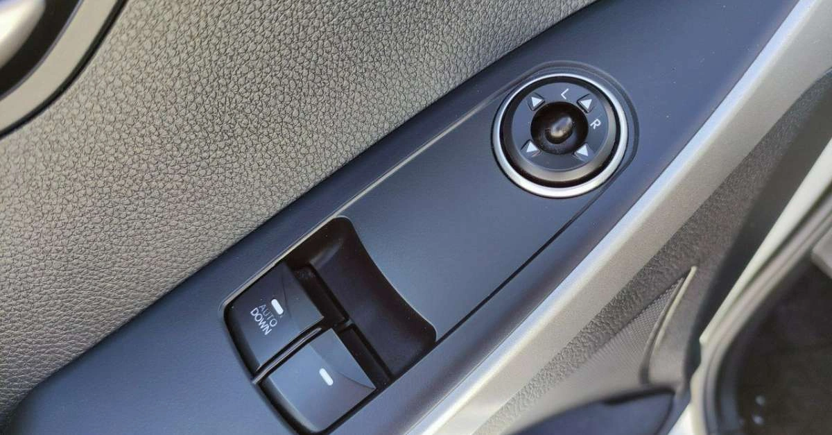 Hyundai i30 - Zdjęcie 24