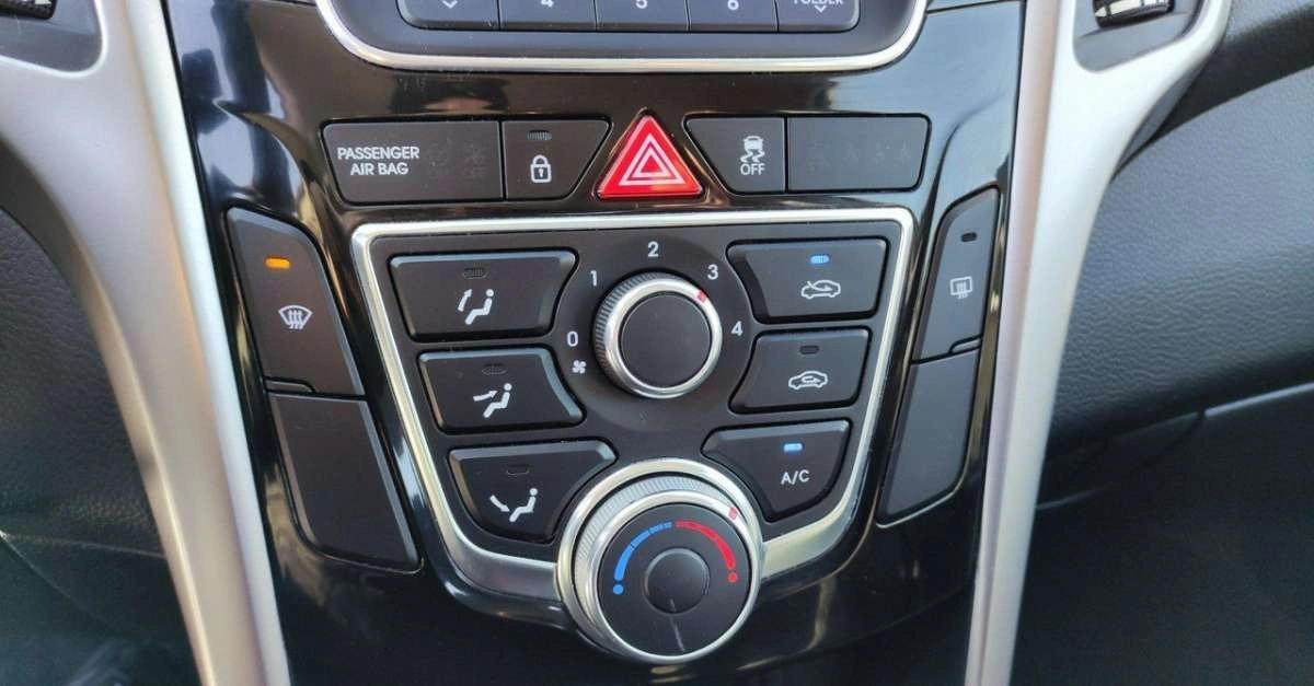 Hyundai i30 - Zdjęcie 29