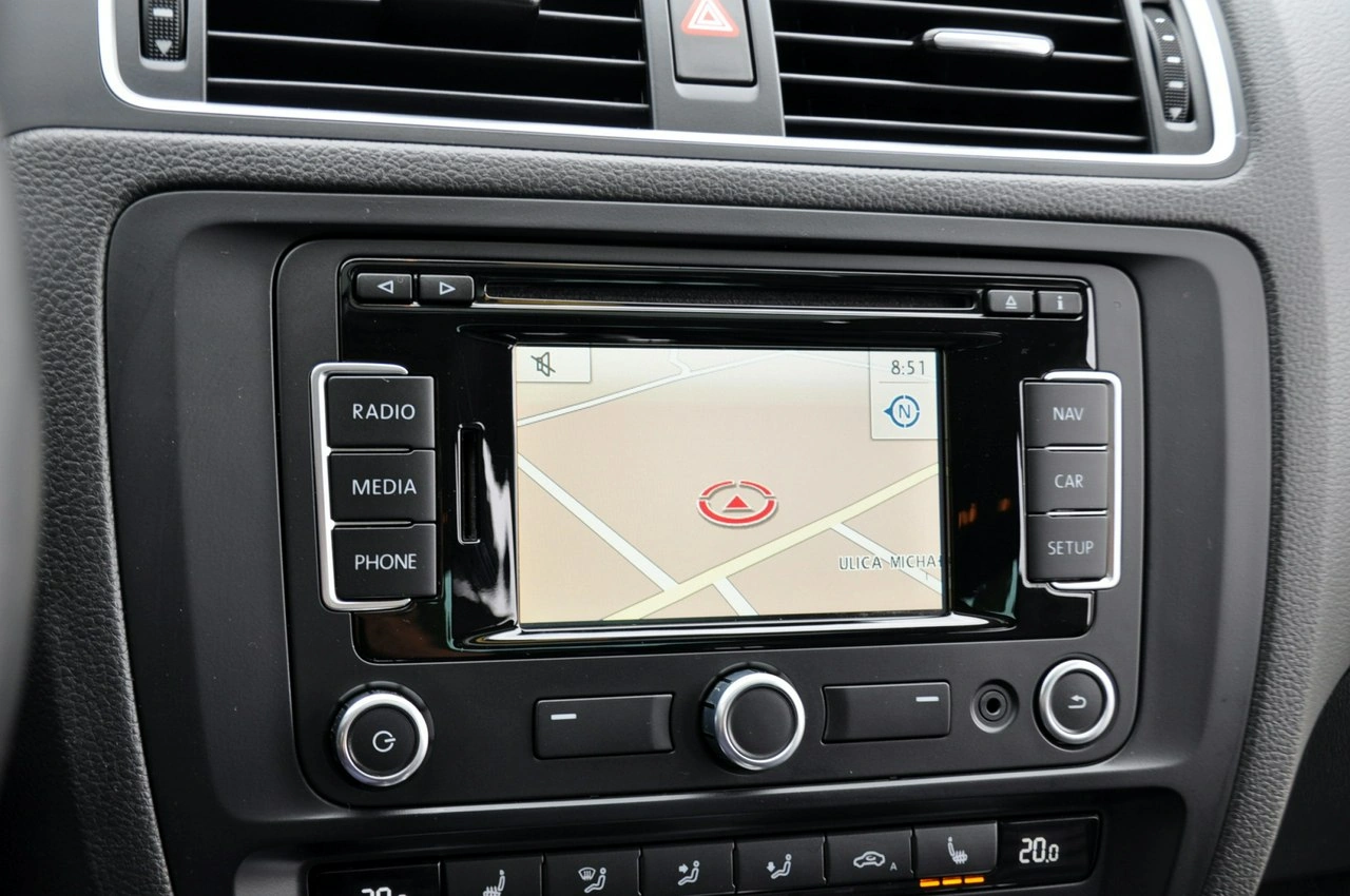 Volkswagen Jetta - Zdjęcie 30