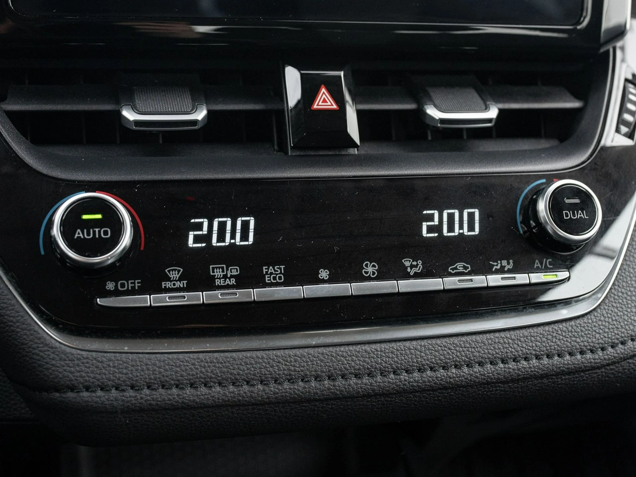 Toyota Corolla - Zdjęcie 15