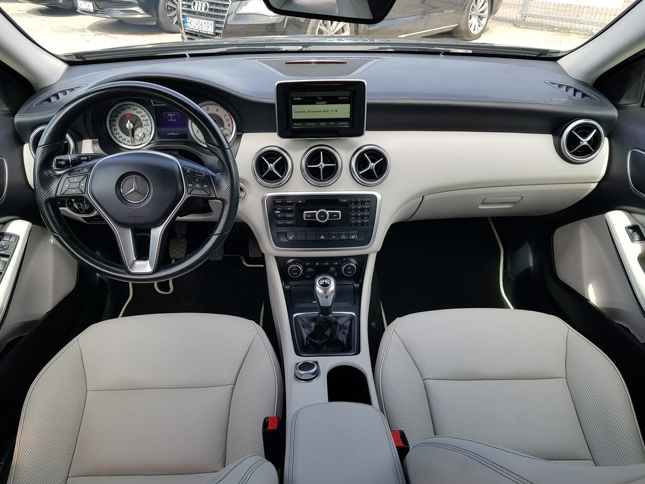 Mercedes A 180 - Zdjęcie 11