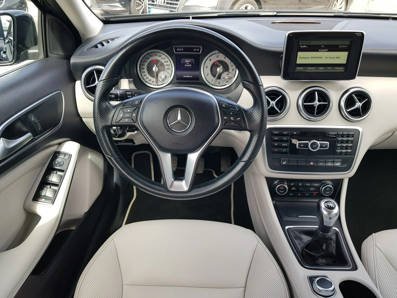Mercedes A 180 - Zdjęcie 12