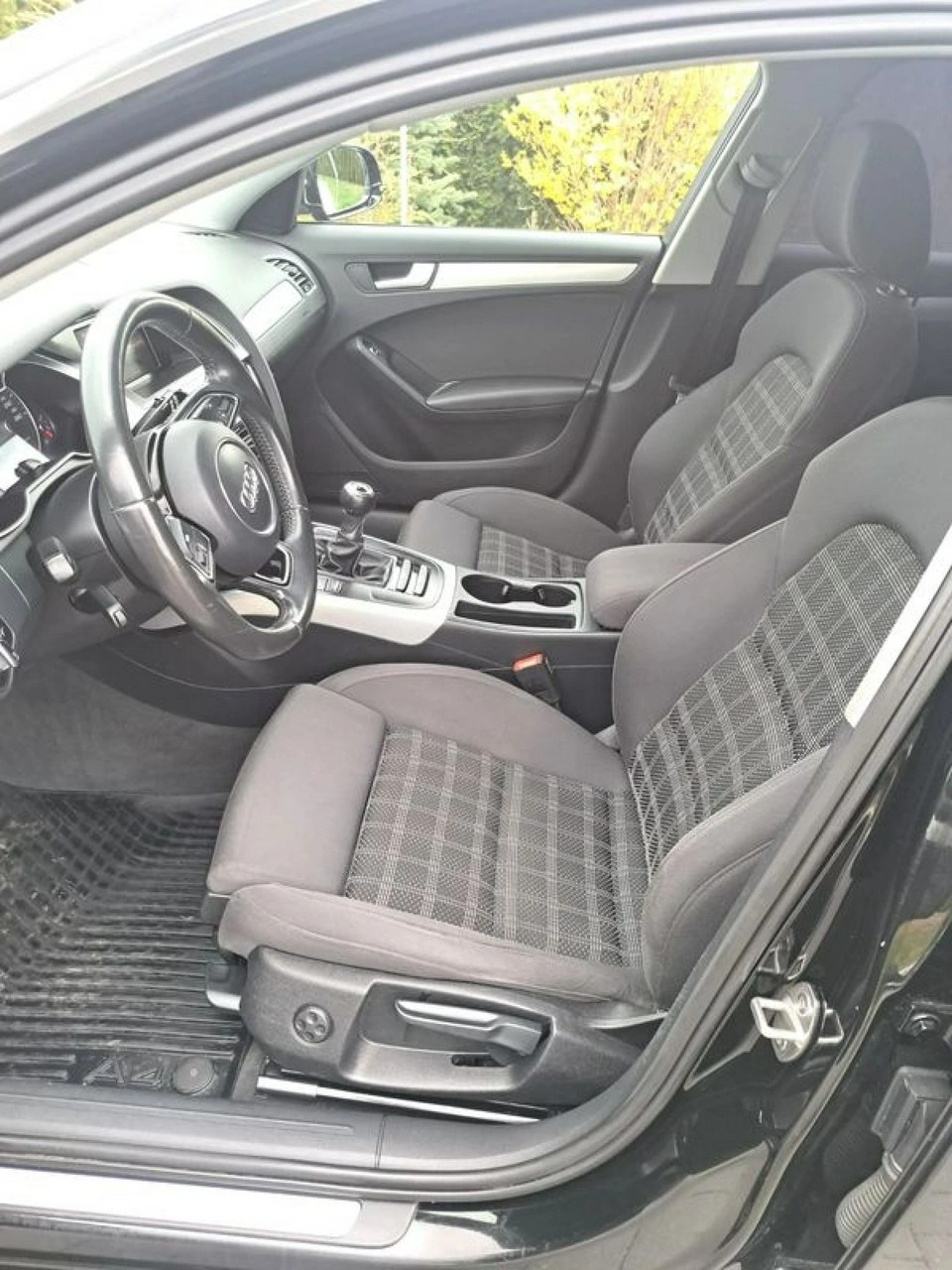 Audi A4 - Zdjęcie 14