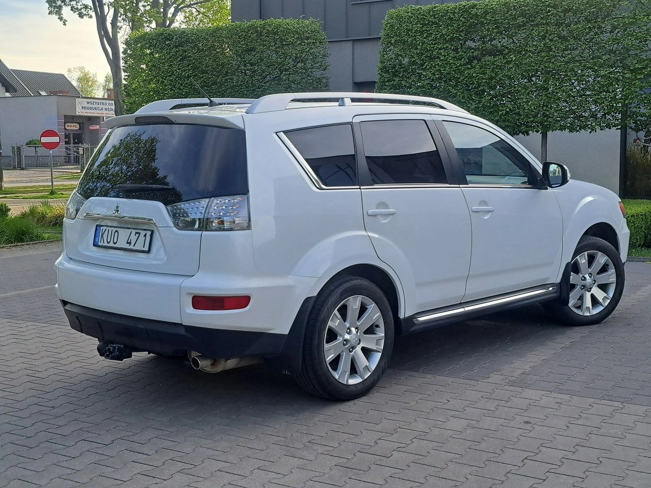 Mitsubishi Outlander - Zdjęcie 11