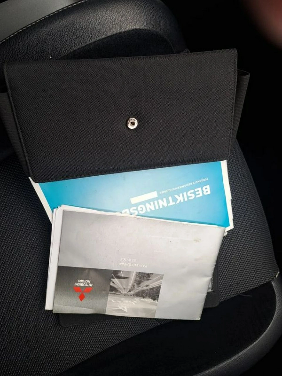 Mitsubishi Outlander - Zdjęcie 22